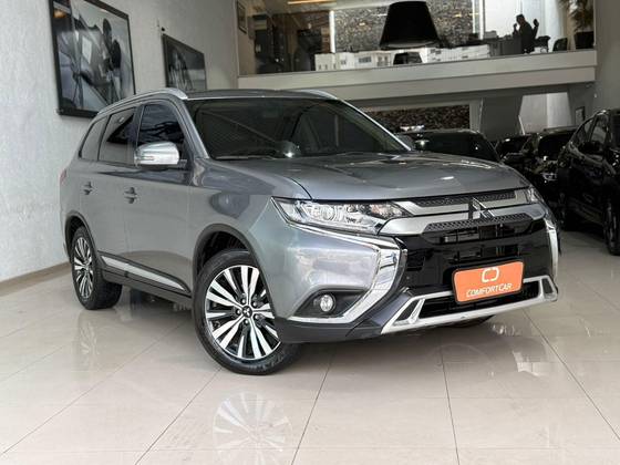 MITSUBISHI OUTLANDER 2.0 MIVEC GASOLINA HPE AUTOMÁTICO